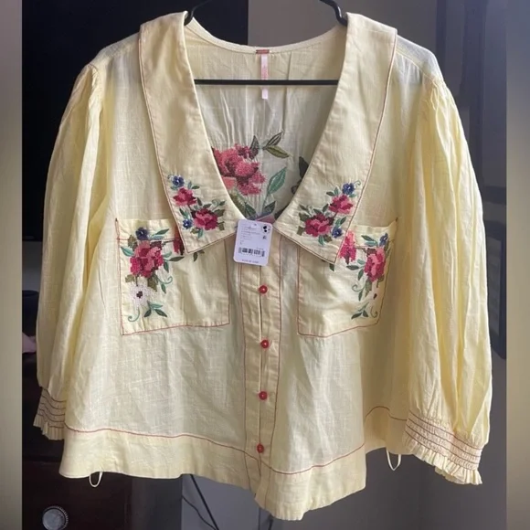 Free People Ryland Blouse in Summer Lemonade, Beautiful Embroidery, NWT - Picture 2 of 15